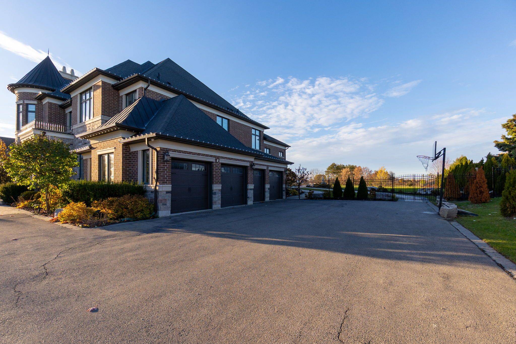 Vaughan, ON L0J 1C0,78 Mizuno CRES