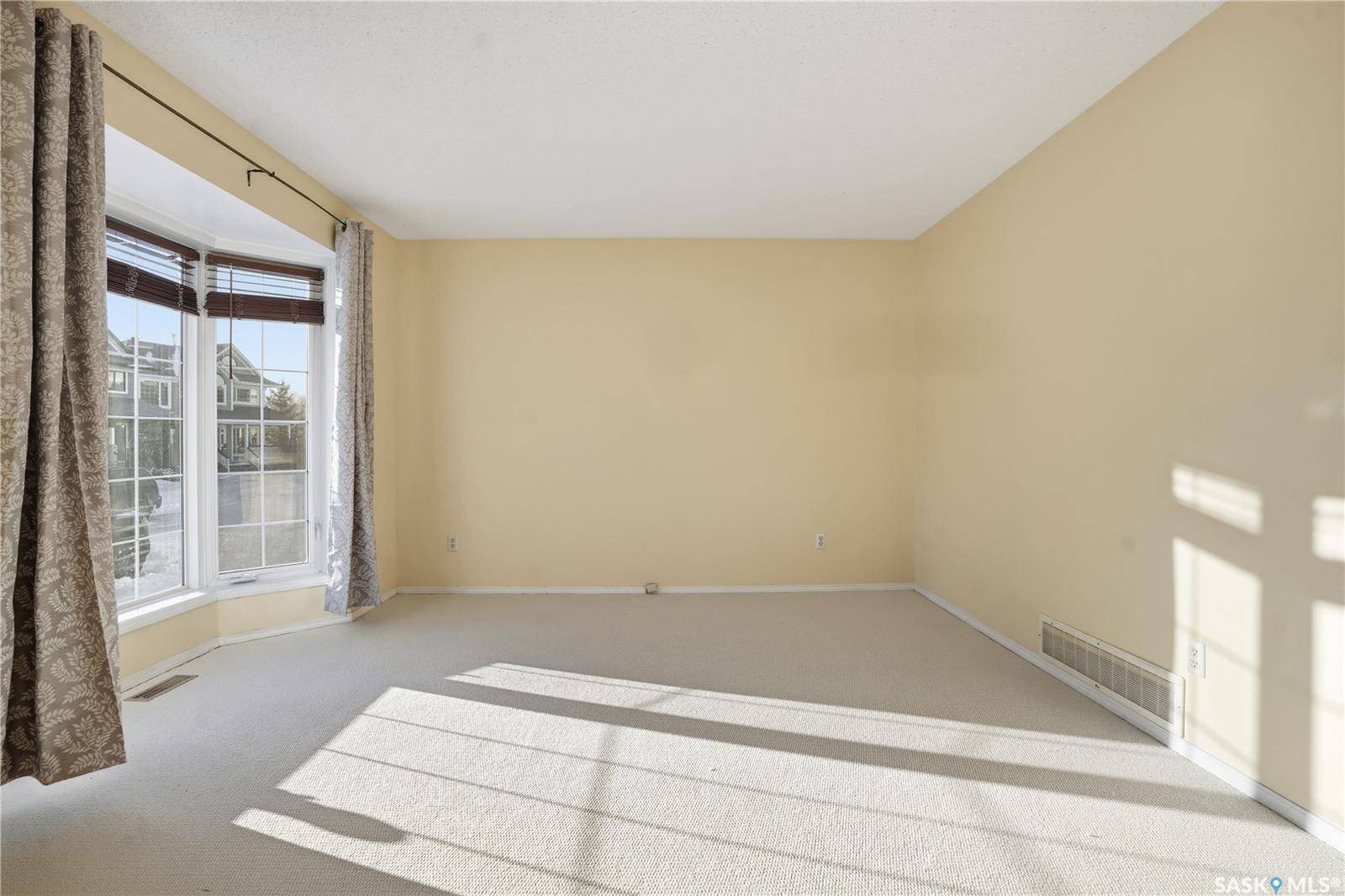 Regina, SK S4X 4M9,5169 Donnelly CRESCENT