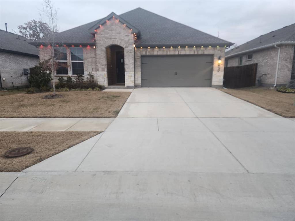 Denton, TX 76205,1600 Razorbill Road