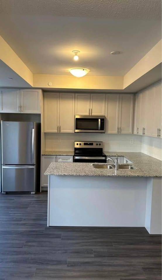 Milton, ON L9E 1N4,1593 Rose WAY #111