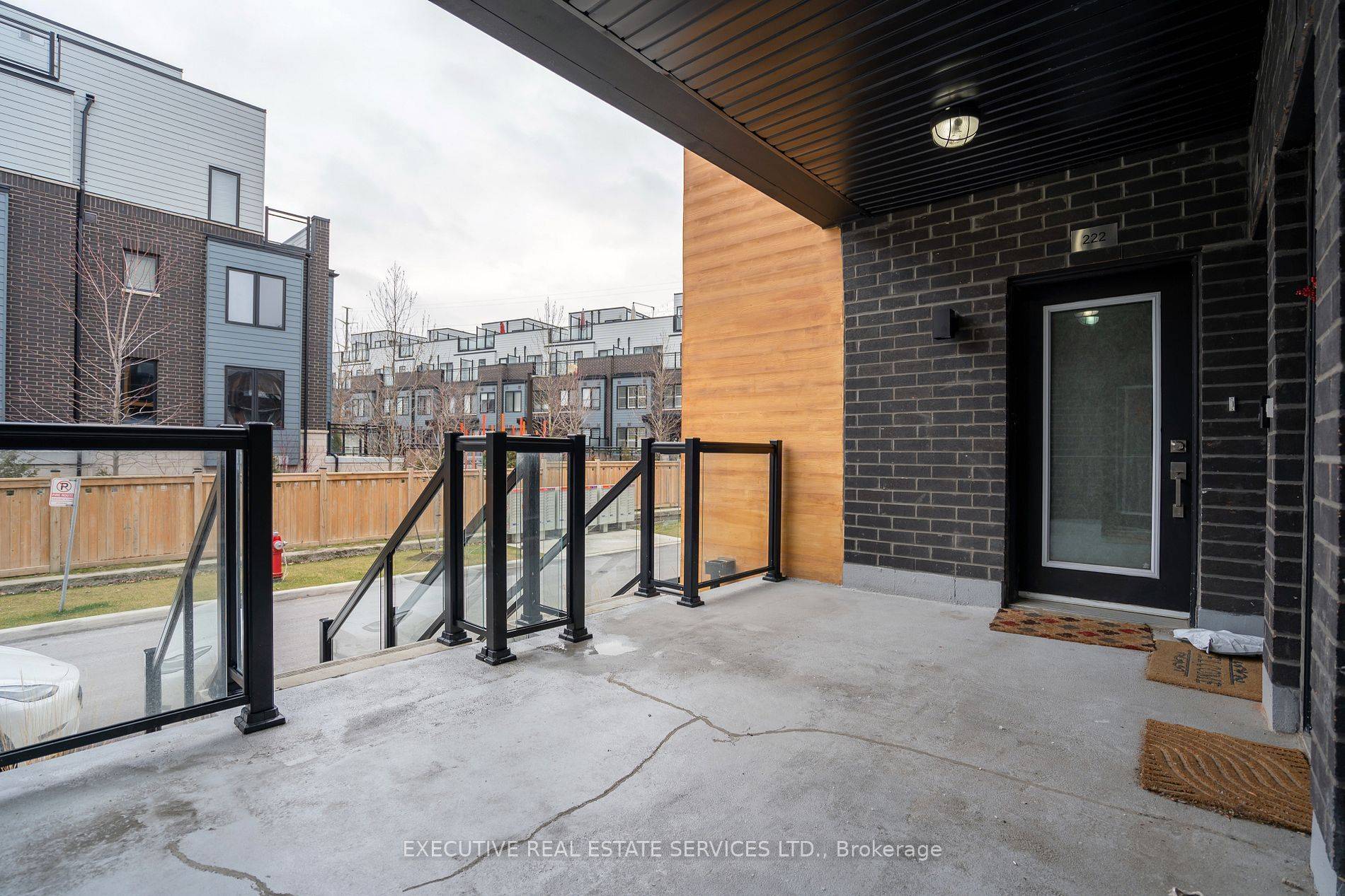 Mississauga, ON L5J 0B5,1145 Journeyman LN #226