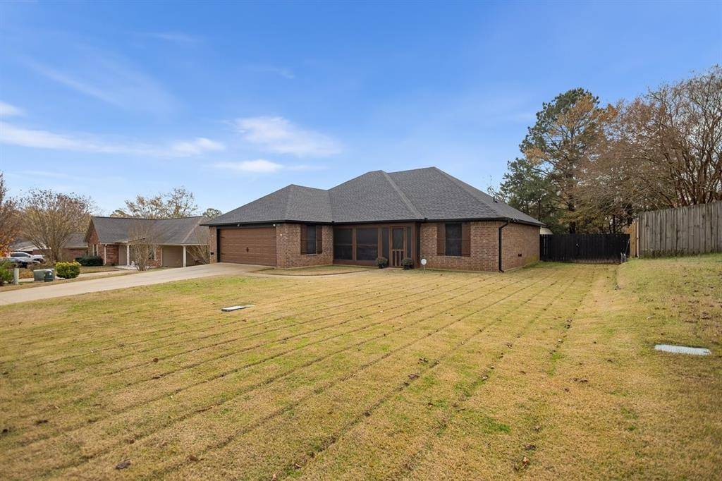 Queen City, TX 75572,202 Spring Valley