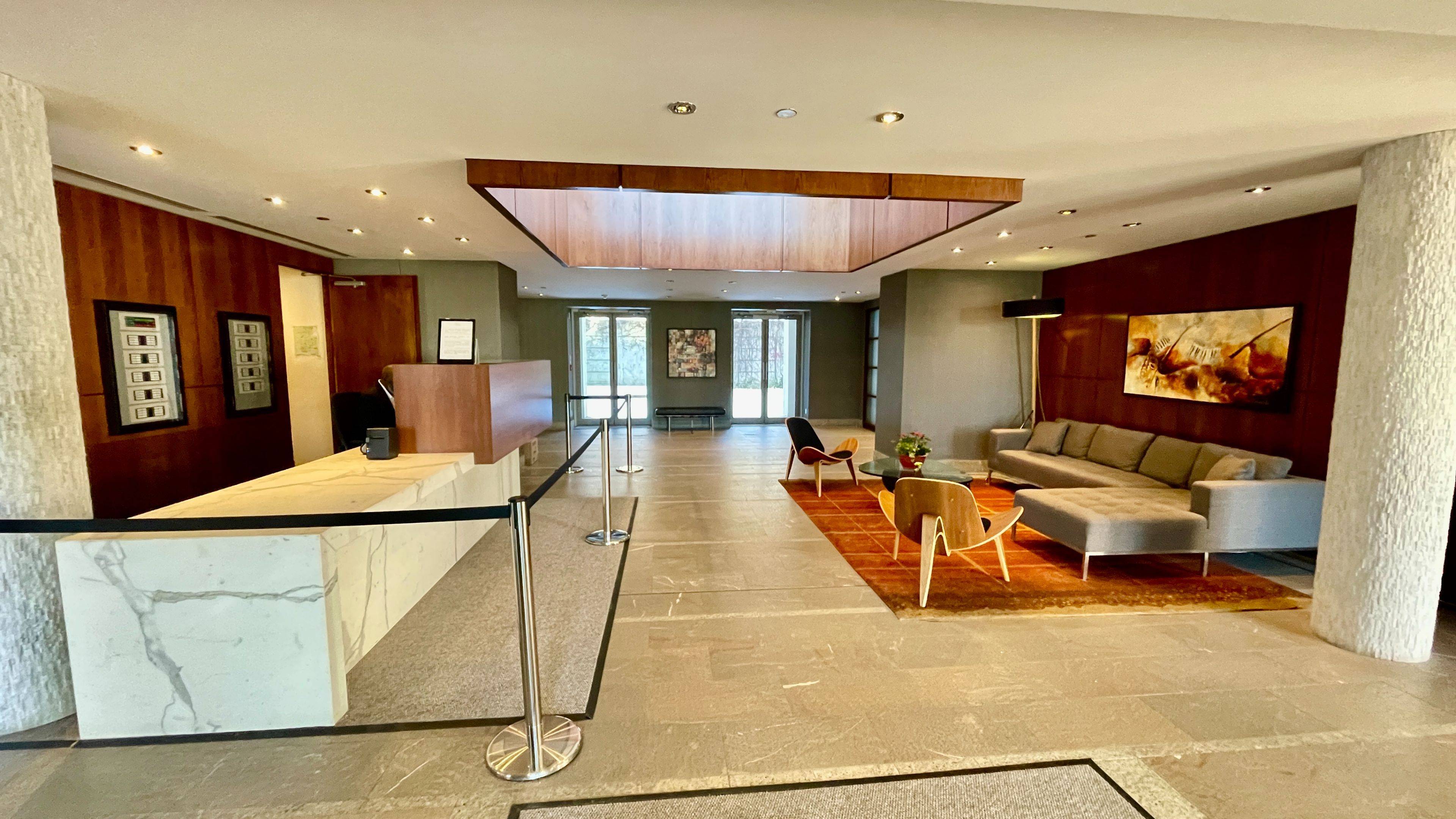 Toronto C01, ON M5V 3K8,500 Queens Quay W #105W Gr