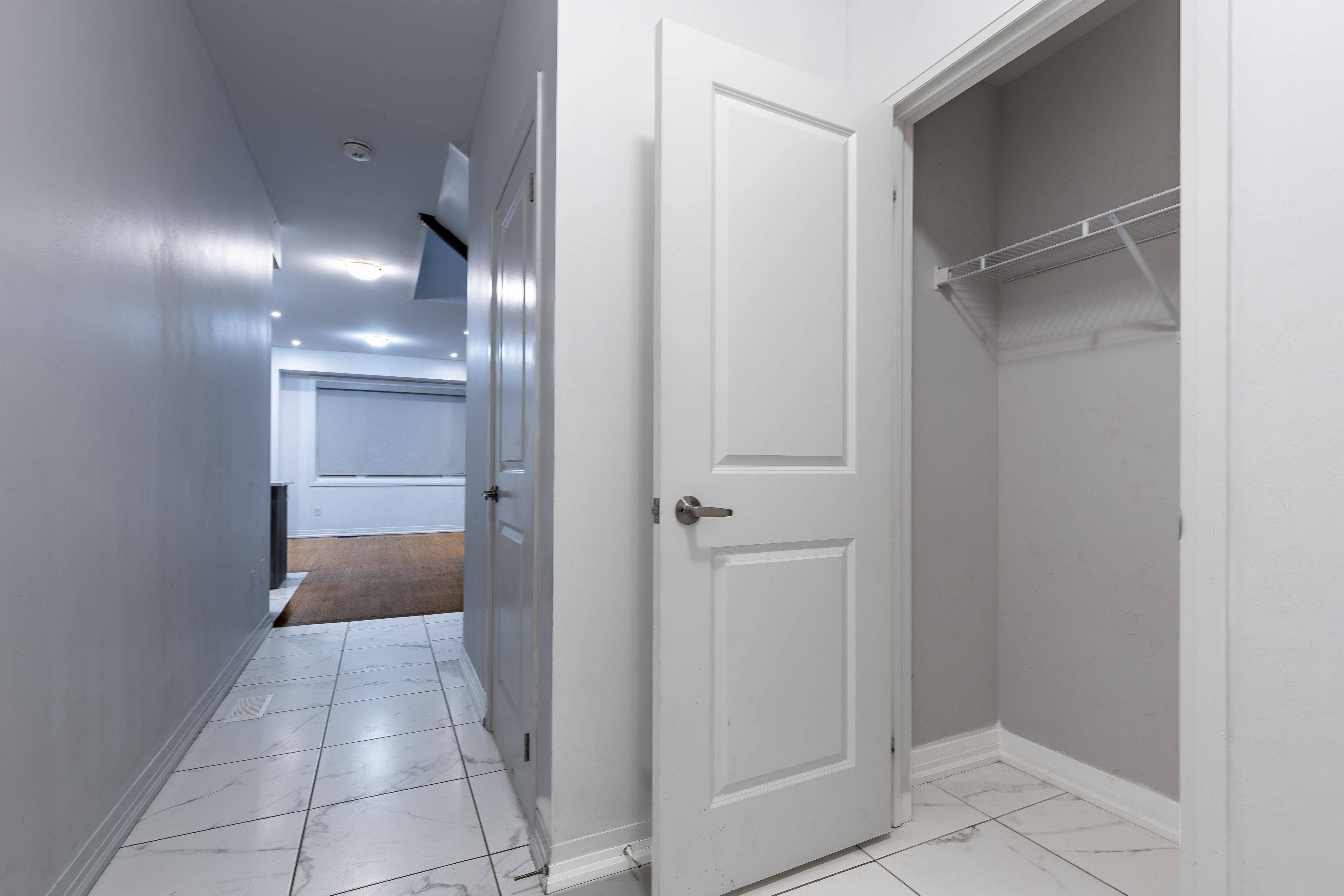 Hamilton, ON L0R 1W0,110 yale DR