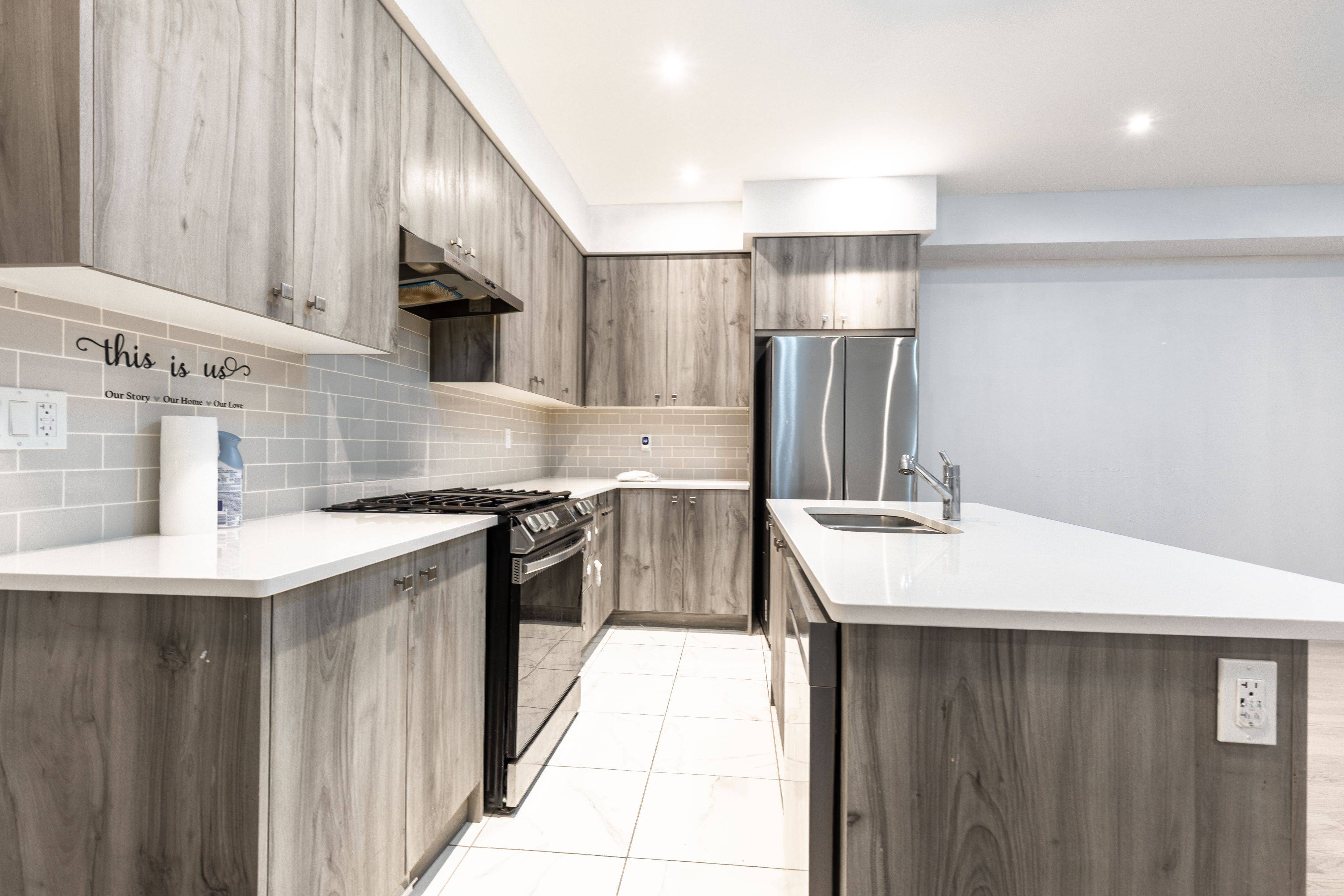 Hamilton, ON L0R 1W0,110 yale DR