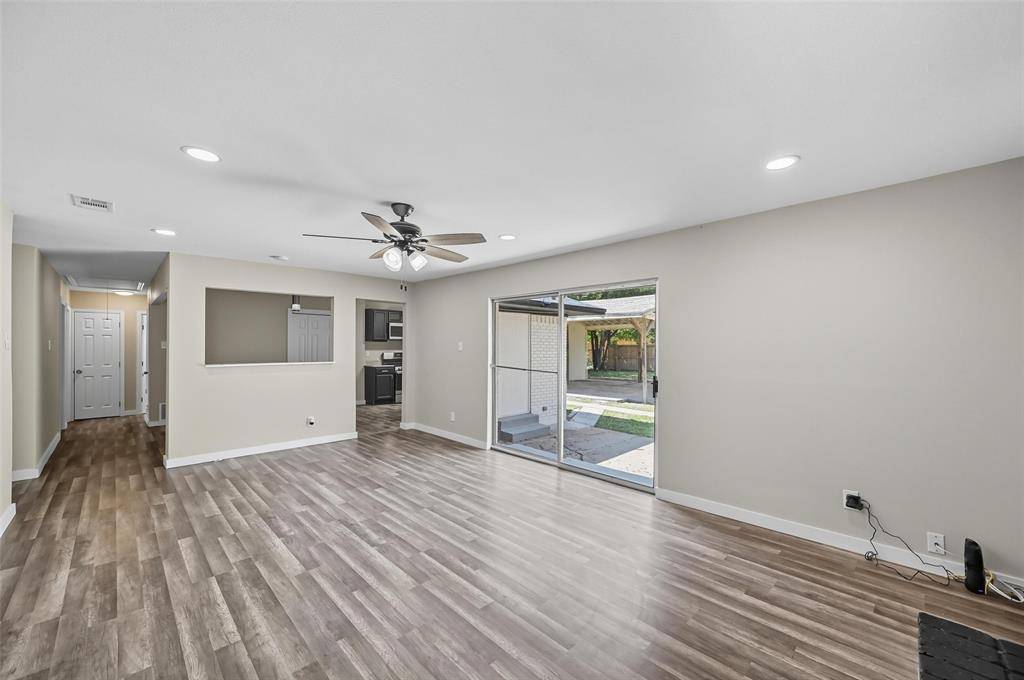 Dallas, TX 75217,1927 Riverway Drive