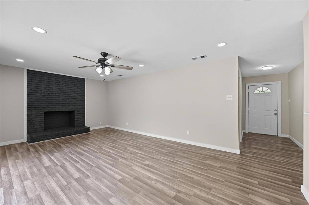 Dallas, TX 75217,1927 Riverway Drive