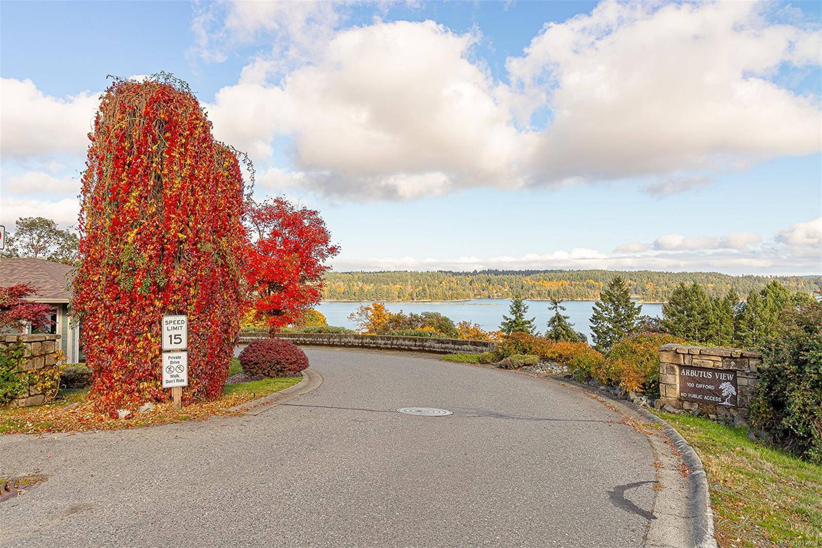 Ladysmith, BC V9G 1A1,100 Gifford Rd #44