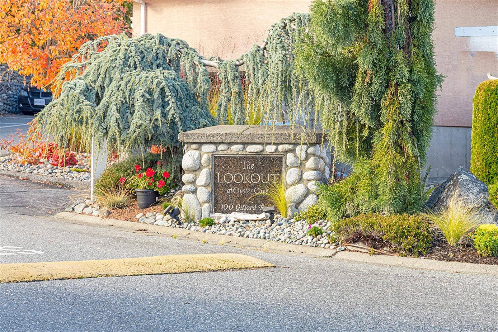 Ladysmith, BC V9G 1A1,100 Gifford Rd #44