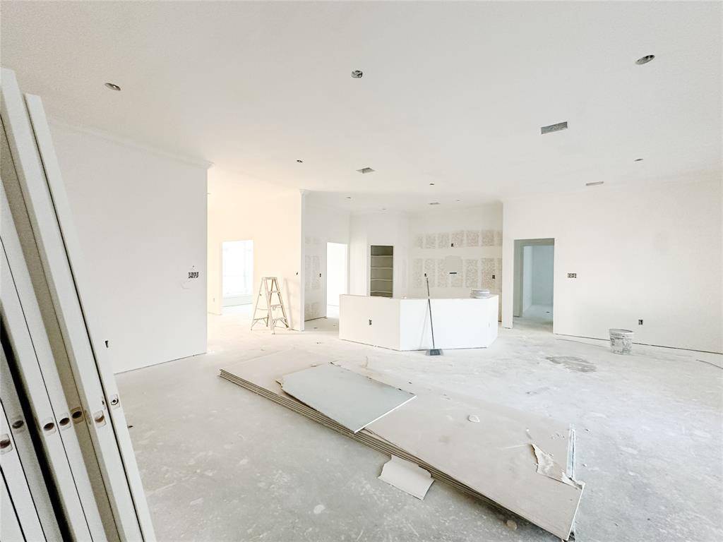 Hewitt, TX 76643,1400 Red Rock Road