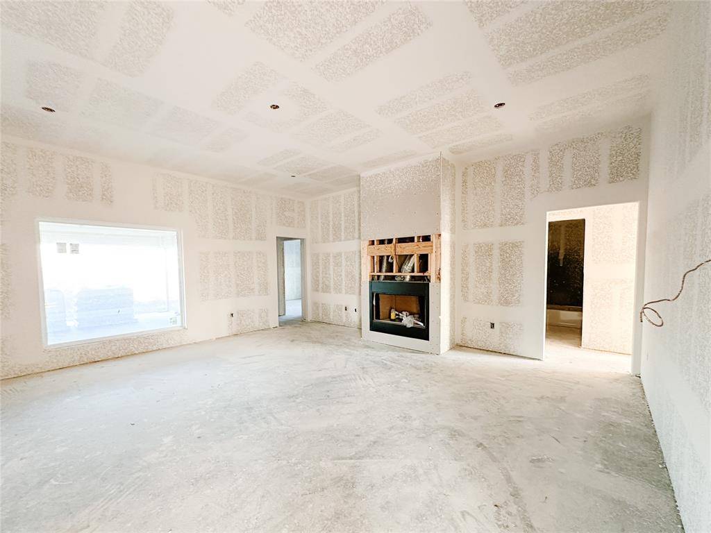 Hewitt, TX 76643,1304 Red Rock Road