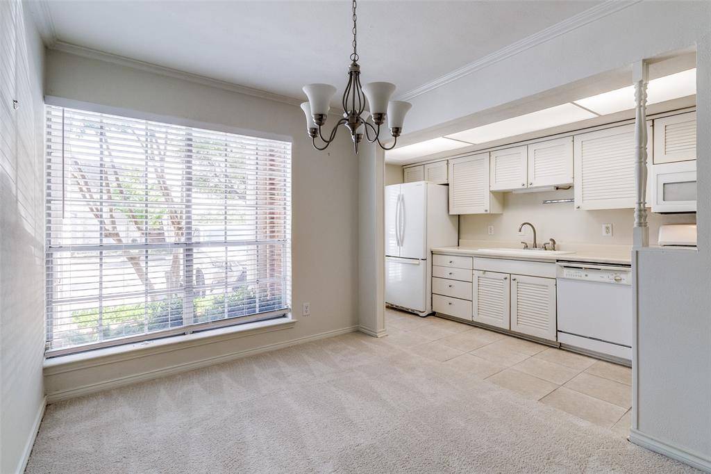 Dallas, TX 75248,5833 Copperwood Lane #1131