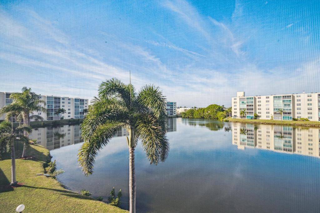 Dania Beach, FL 33004,131 SE 3rd Ave #302