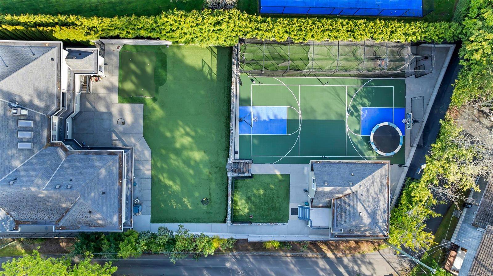 Saanich, BC V8X 3V7,4668 Cordova Bay Rd