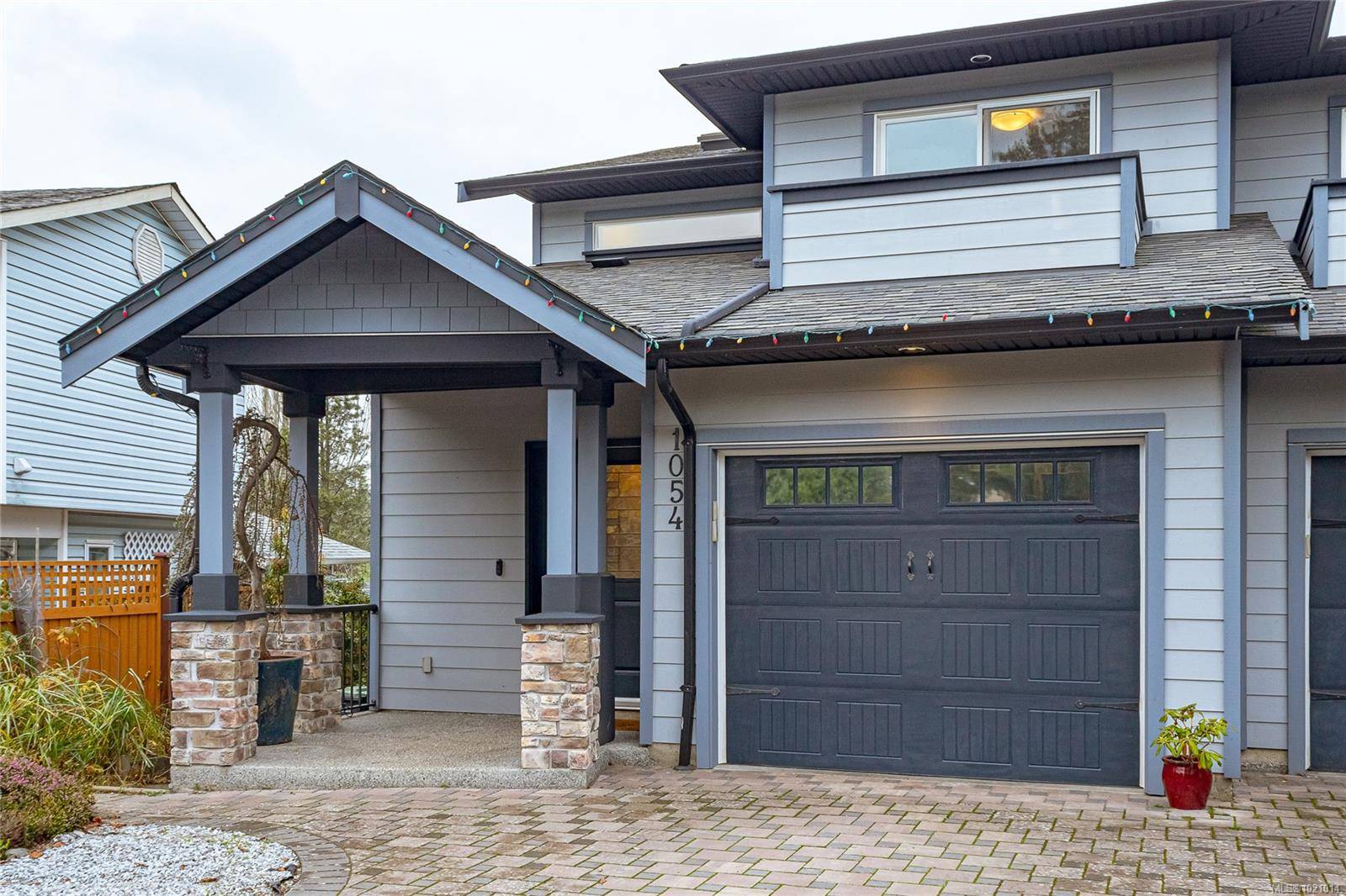 Esquimalt, BC V9A 4P7,1054 Colville Rd