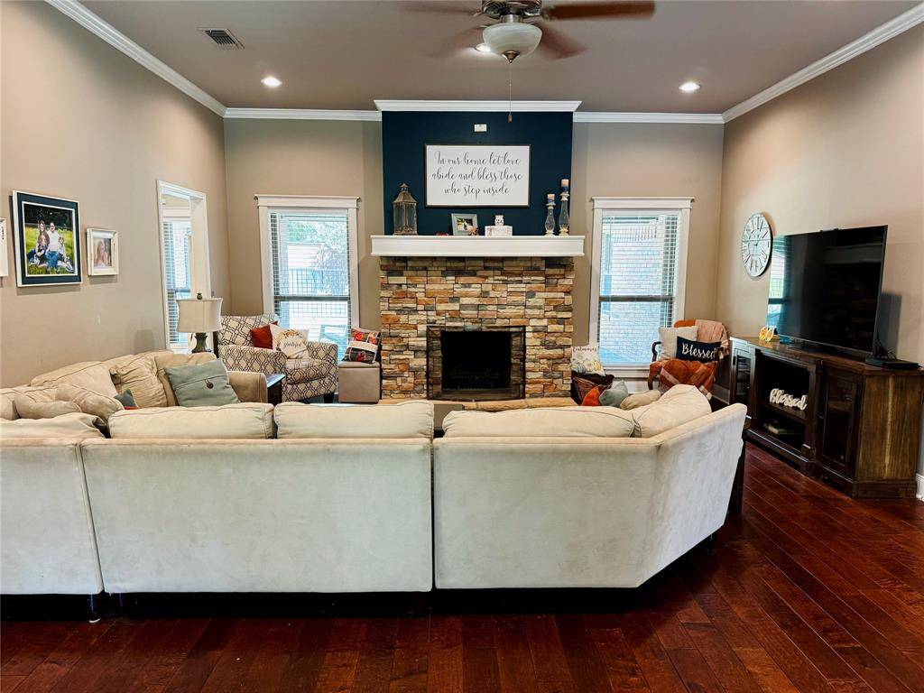 Powderly, TX 75473,232 Wooded Hills Dr.