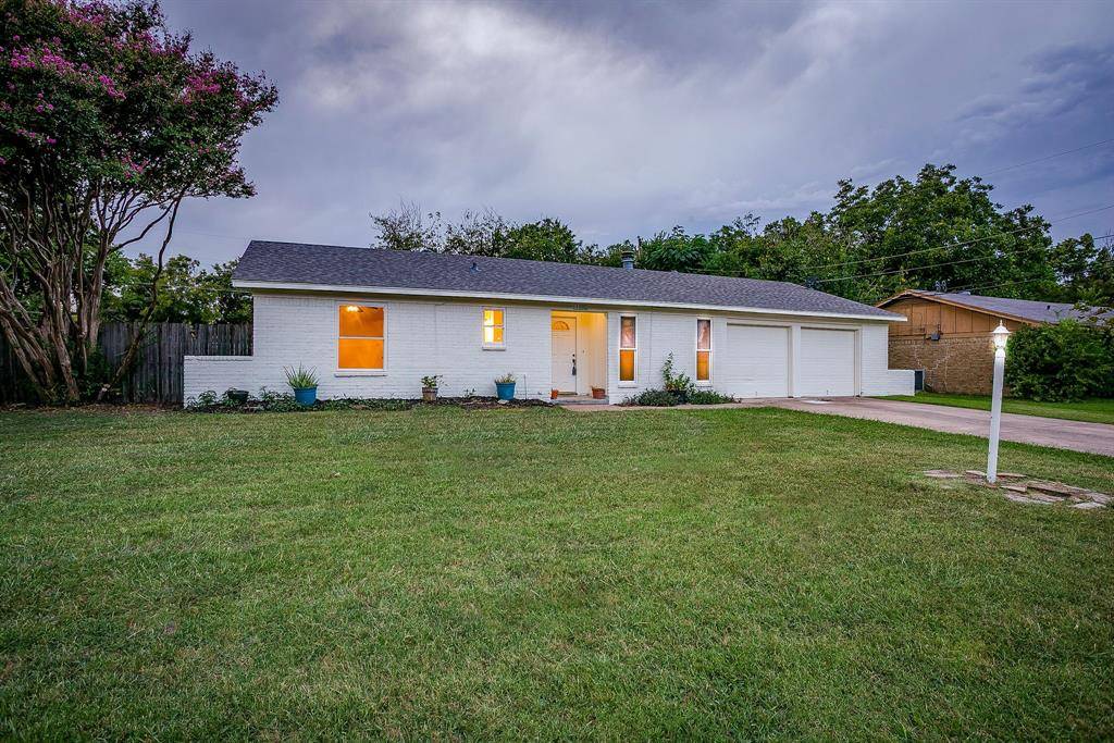 Benbrook, TX 76126,1132 John Reagan Street