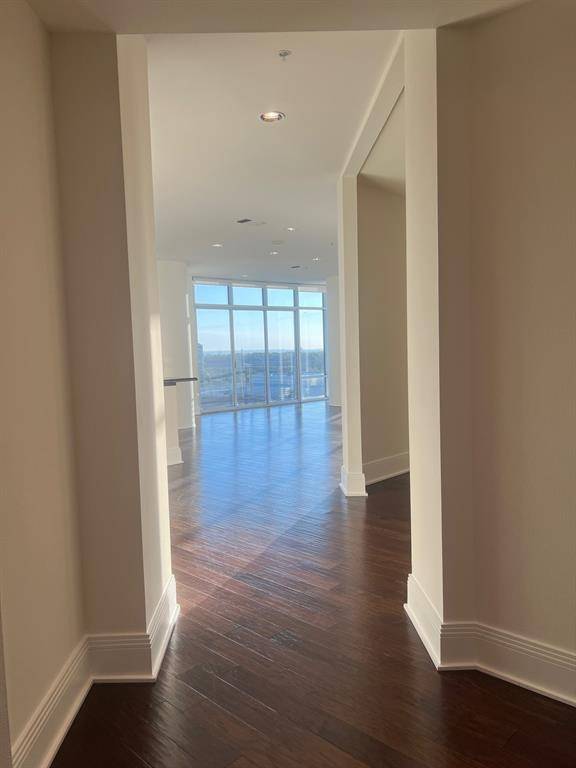 Dallas, TX 75231,8066 Park Lane #1005