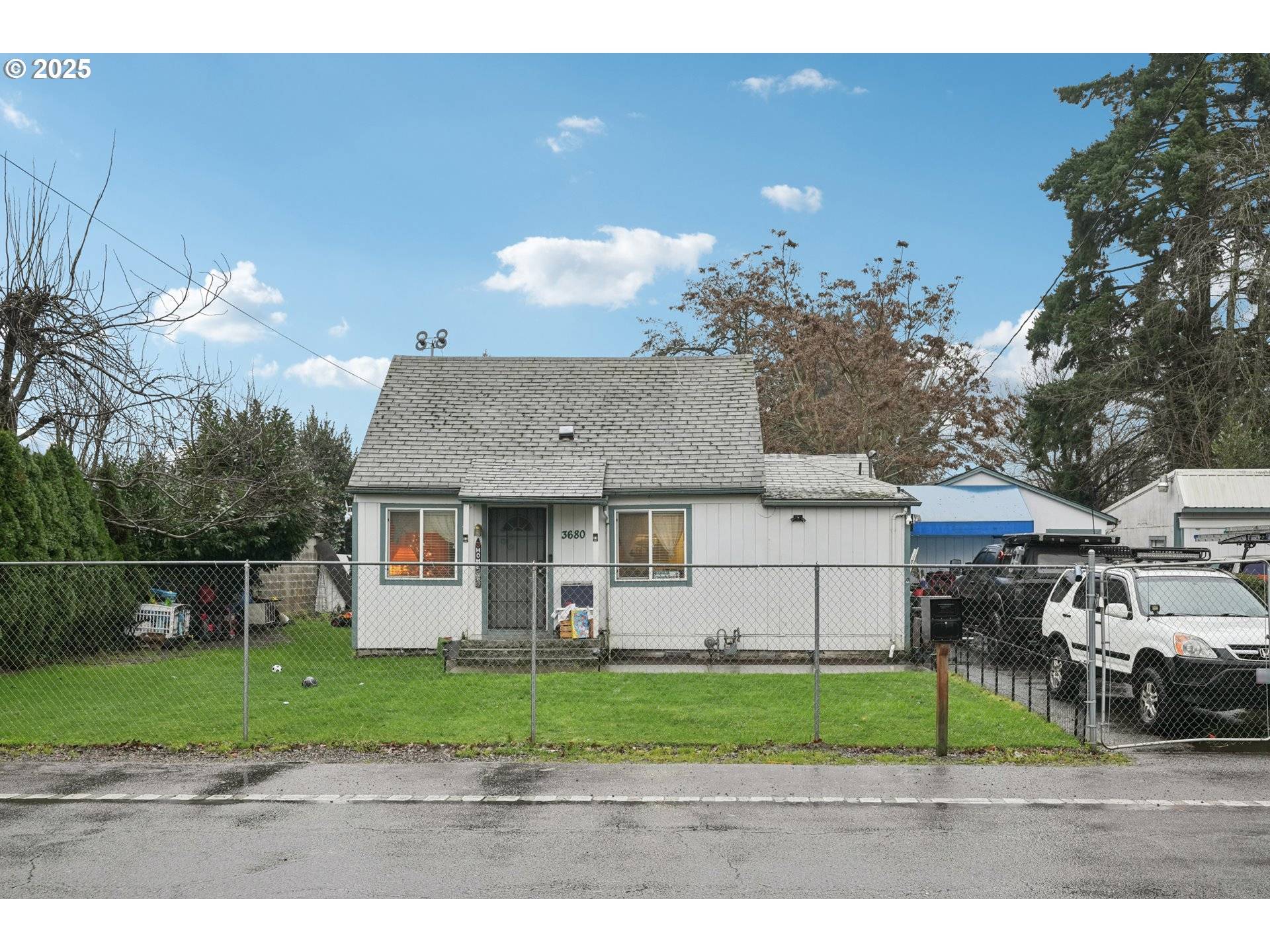 Salem, OR 97305,3680 BLOSSOM DR