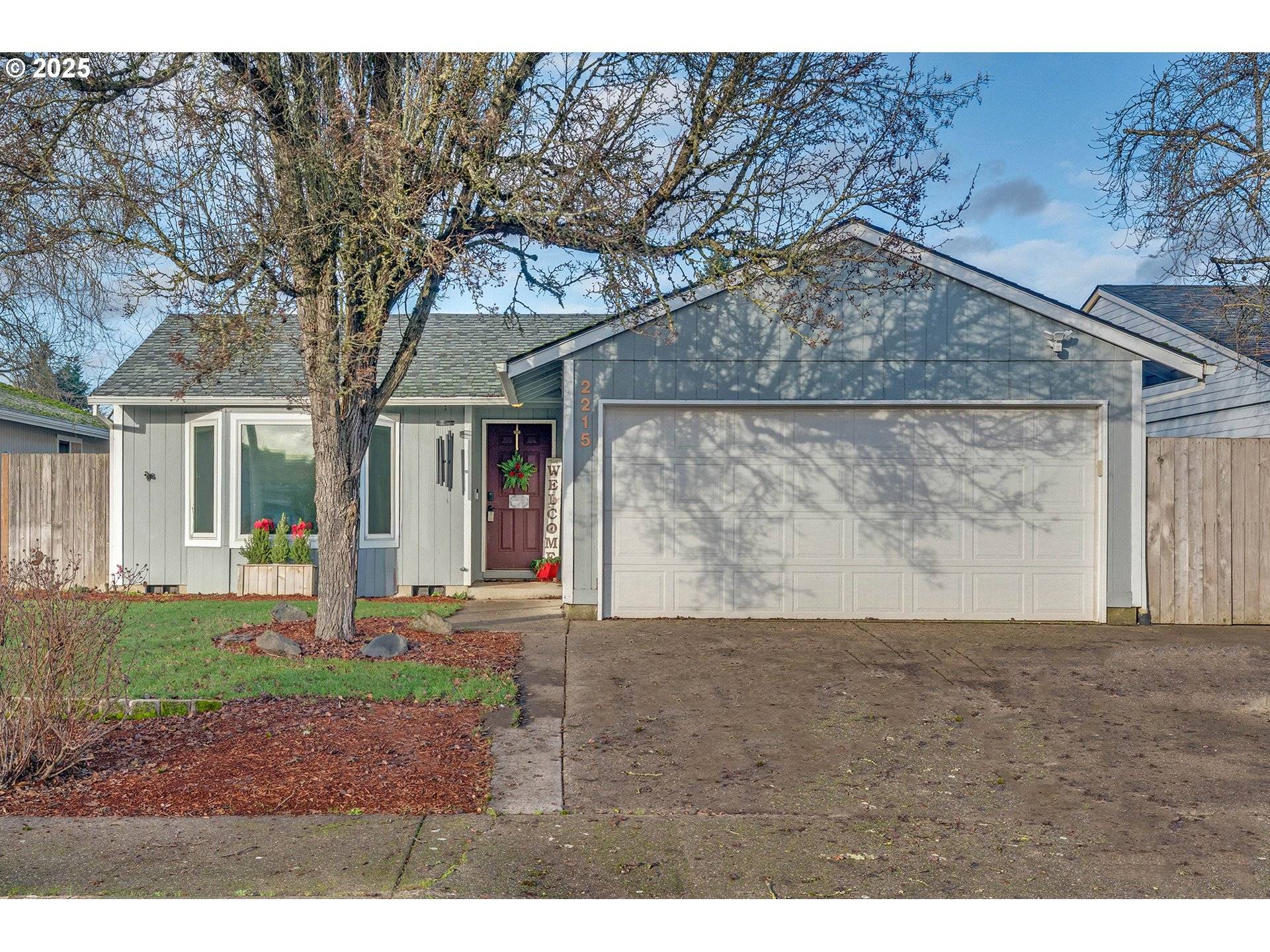 Newberg, OR 97132,2215 E OAK DR