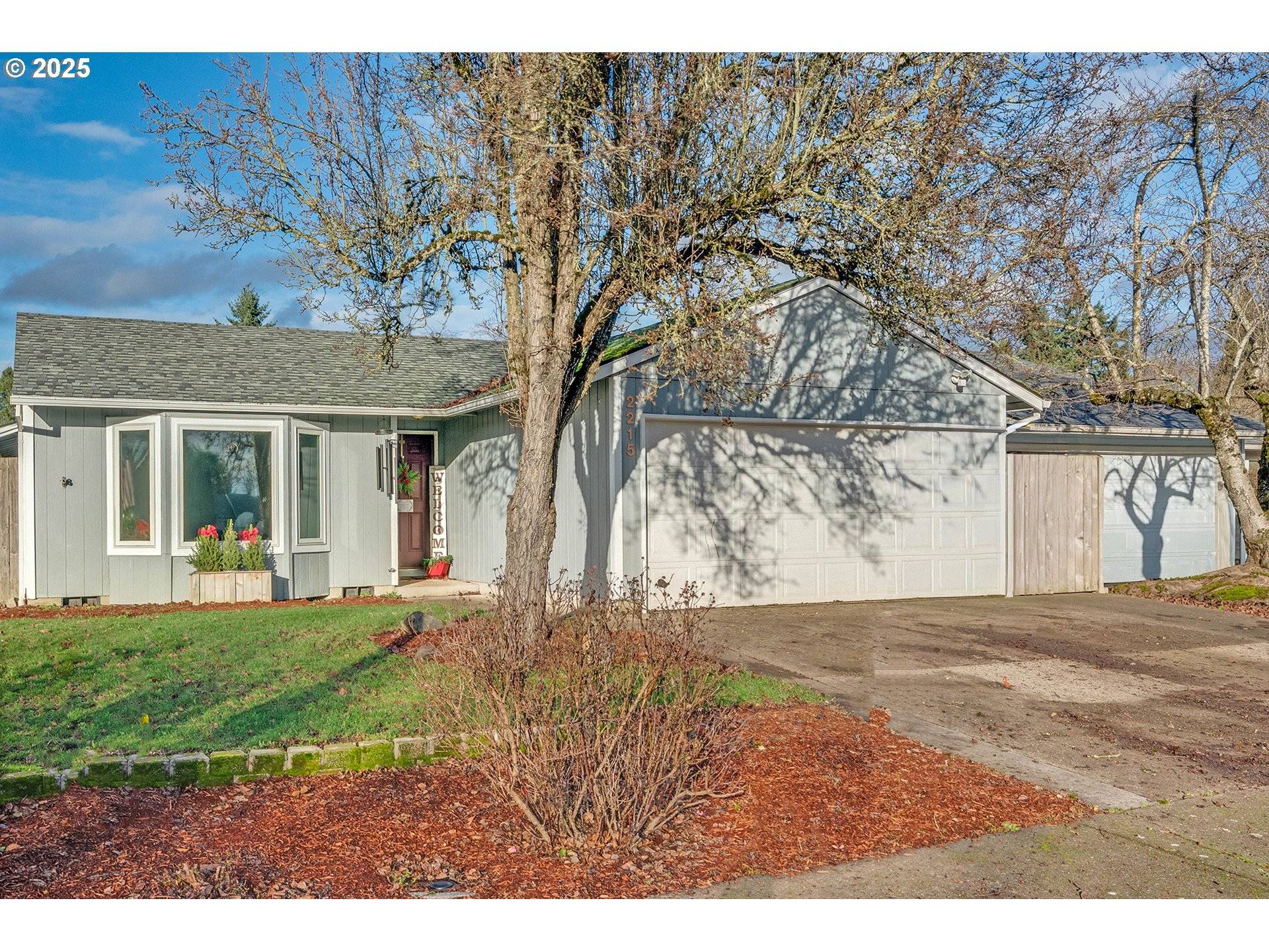 Newberg, OR 97132,2215 E OAK DR