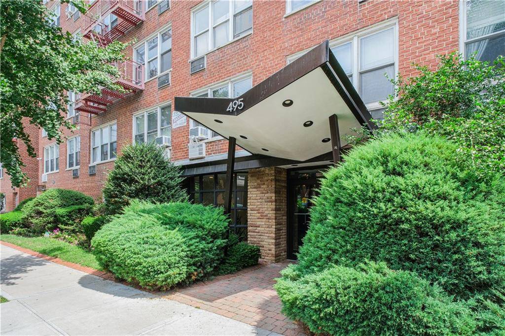 Brooklyn, NY 11218,495 East 7th ST #6B