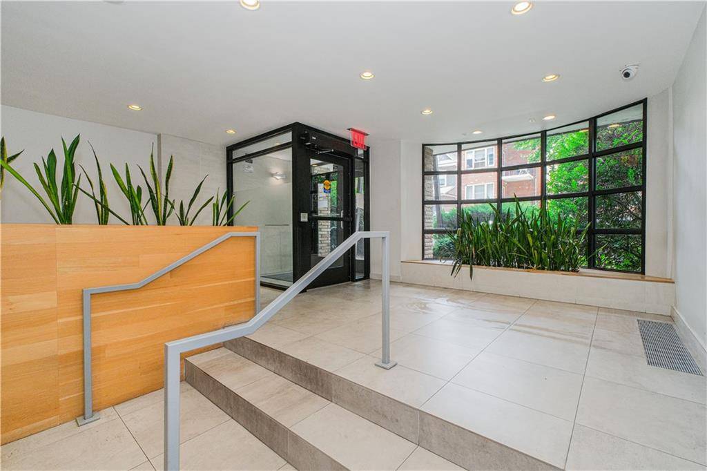 Brooklyn, NY 11218,495 East 7th ST #6B