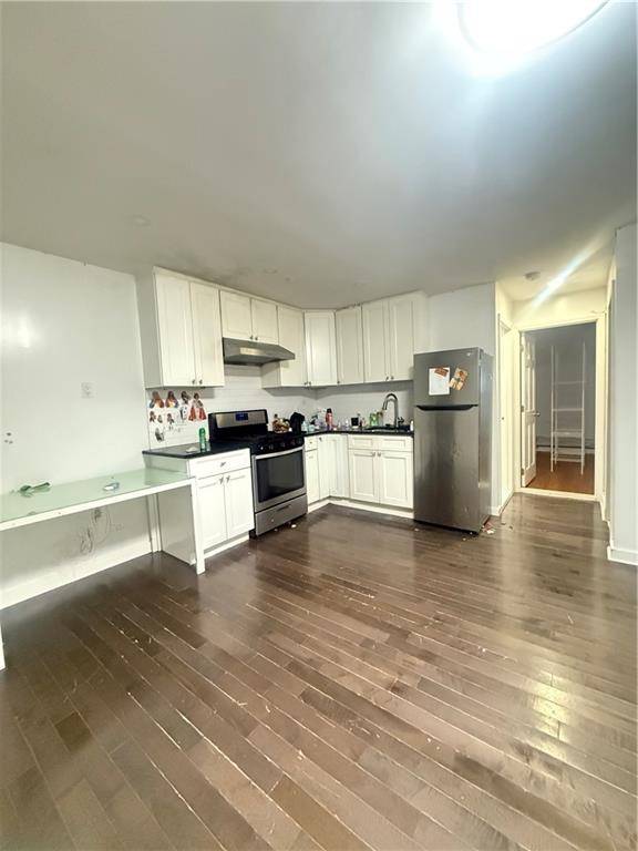 Brooklyn, NY 11220,416 Bay Ridge AVE