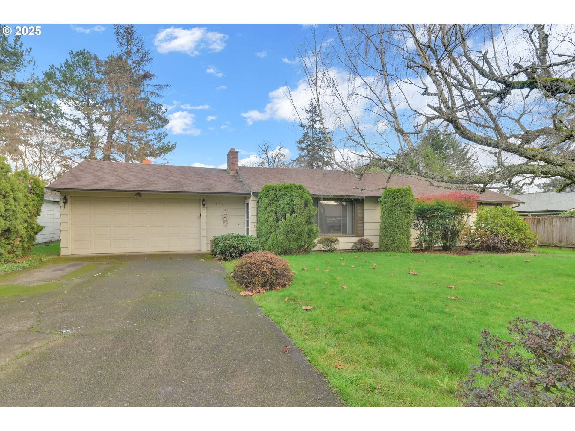 Eugene, OR 97404,1665 EVERGREEN DR