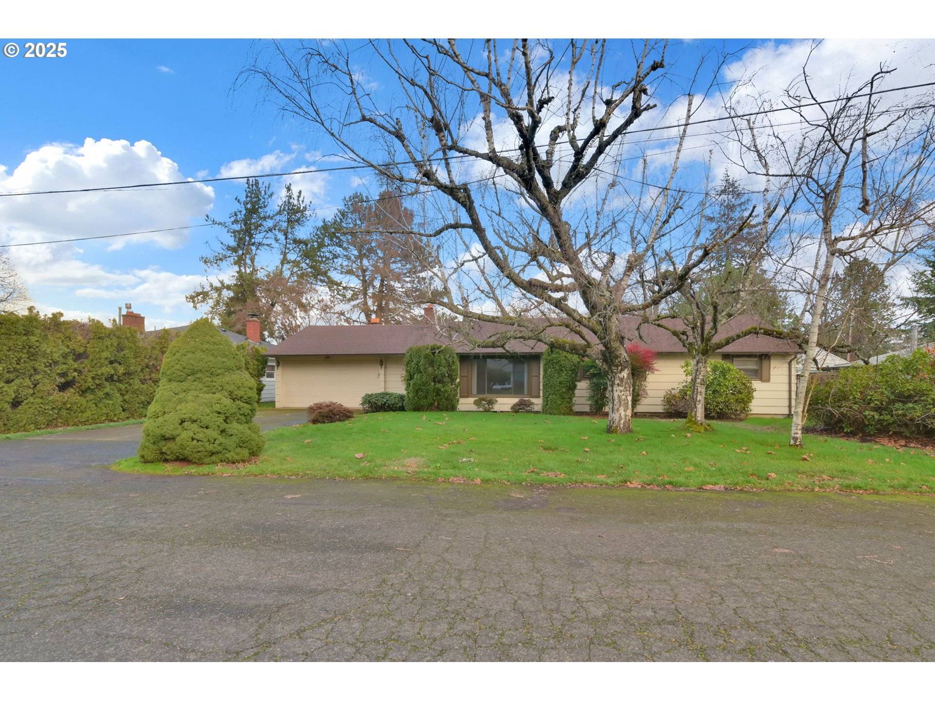 Eugene, OR 97404,1665 EVERGREEN DR