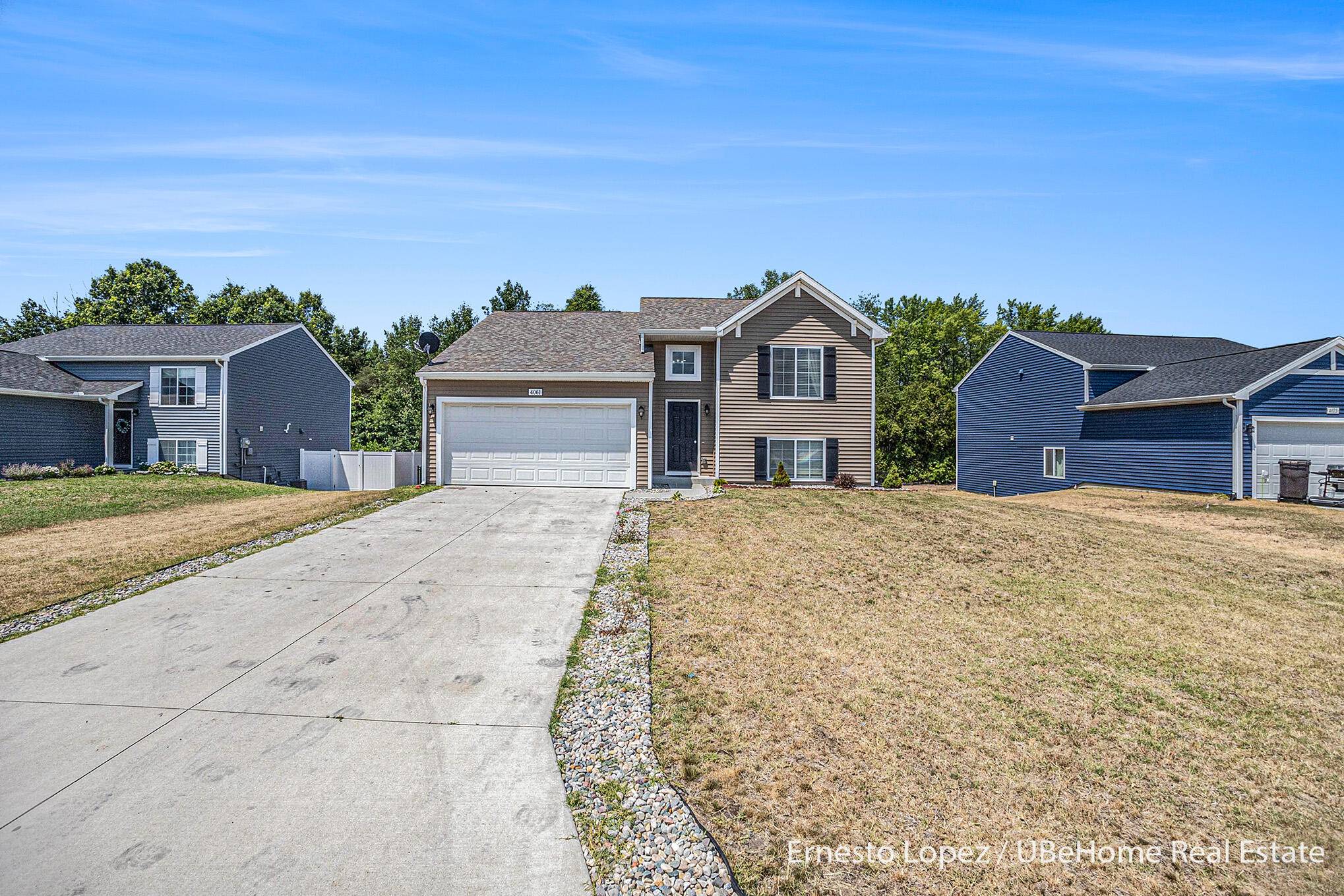 Holland, MI 49424,4061 Tributary DR