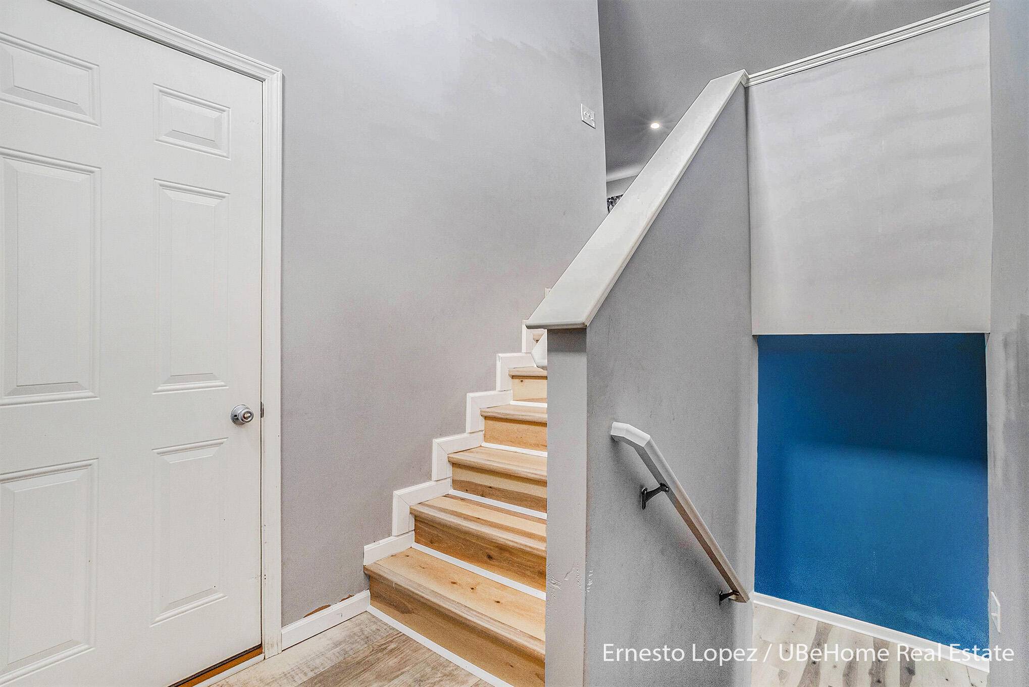 Holland, MI 49424,4061 Tributary DR