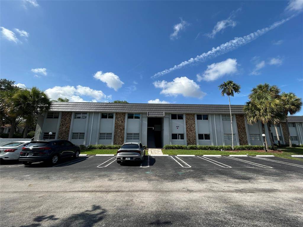 Coral Springs, FL 33065,8400 W Sample Rd #102