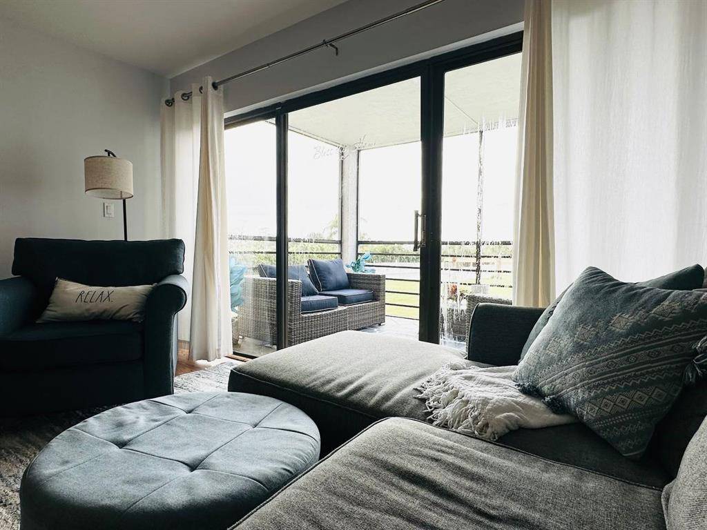 Boca Raton, FL 33428,9300 SW 8th St #214