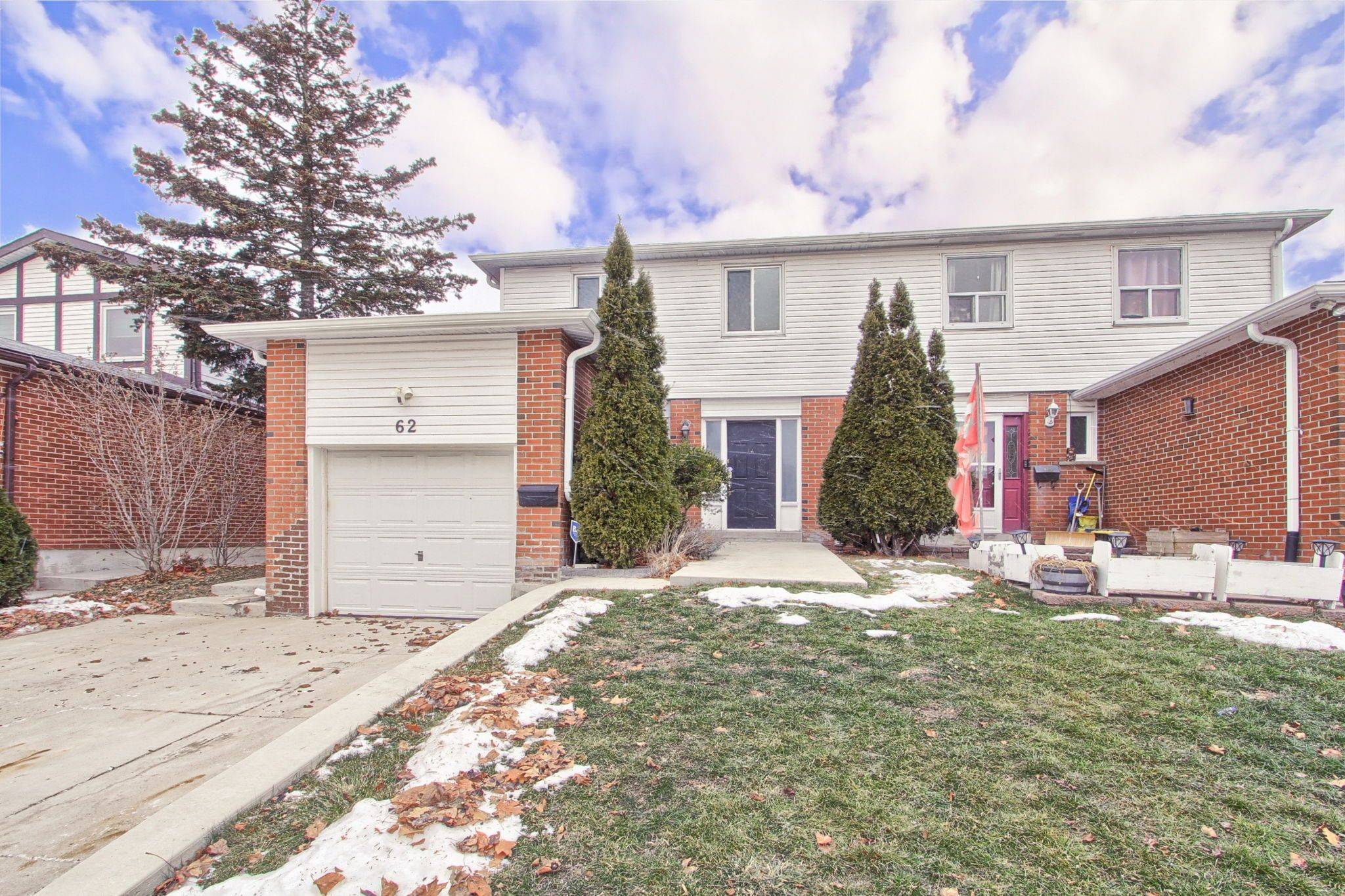 Brampton, ON L6V 2Y9,62 Radford DR