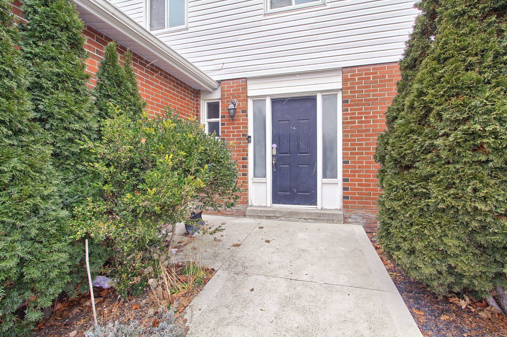 Brampton, ON L6V 2Y9,62 Radford DR