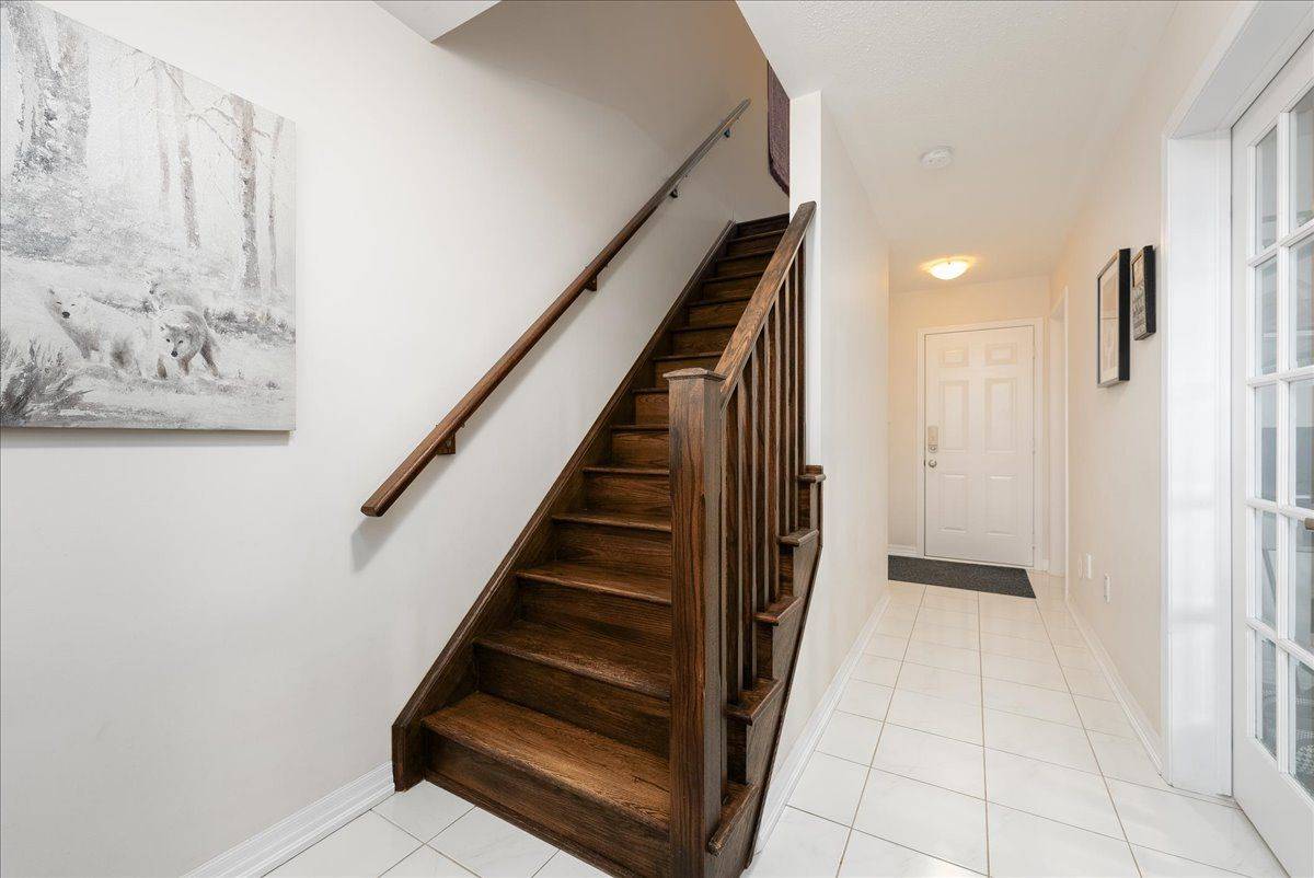 Oakville, ON L6M 0V5,3002 Preserve DR #31