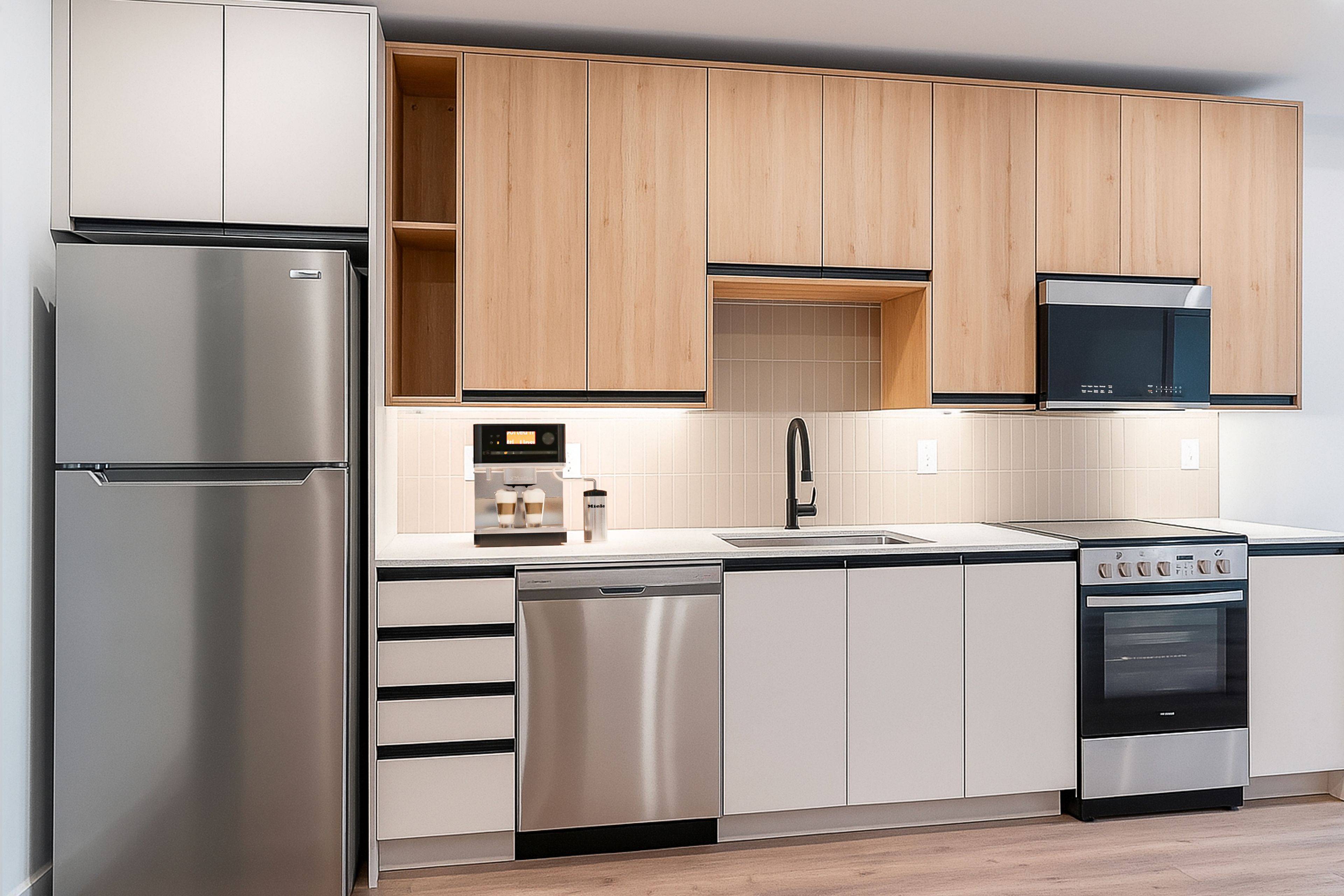 Lincoln, ON L0R 1B1,4390 Hillview DR #204