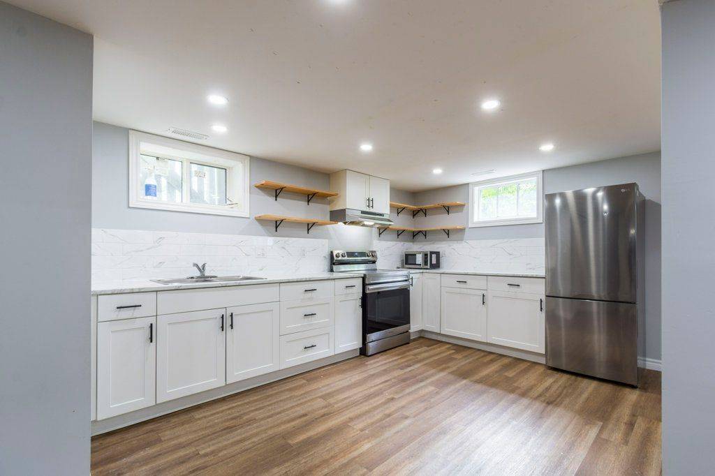 Belleville, ON K8P 2T6,71 Prince Of Wales DR #Bsmt