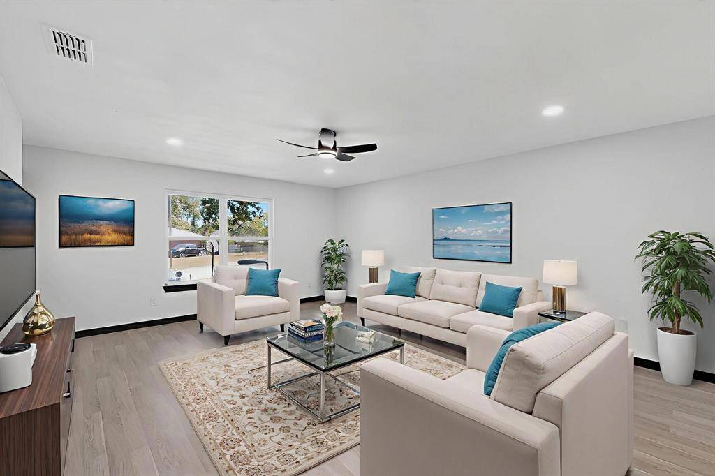 Dallas, TX 75217,671 Cedarcliff Drive