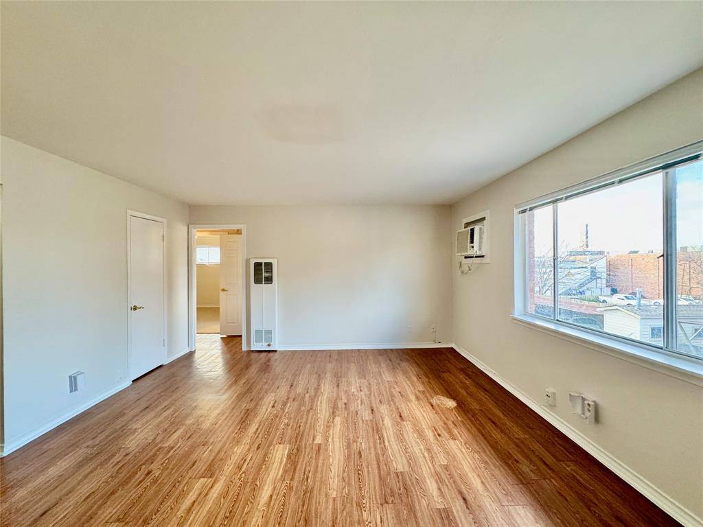 Dallas, TX 75206,5717 Mccommas Boulevard