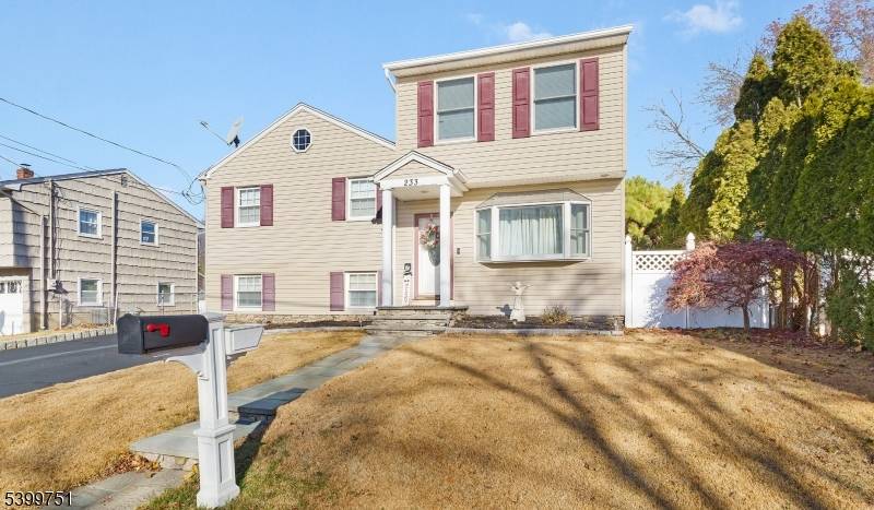 Pompton Lakes Boro, NJ 07442,233 Walnut Ave