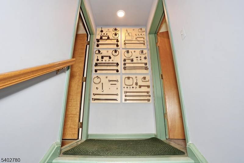 Hawthorne Boro, NJ 07506,211 6Th Ave