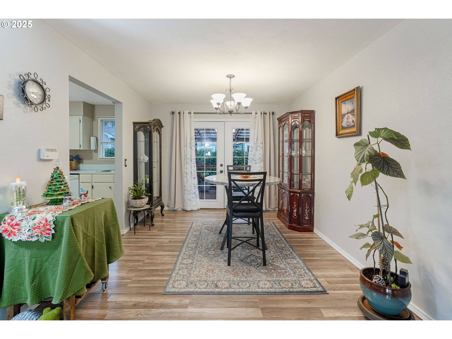 Albany, OR 97321,825 SW WALNUT ST