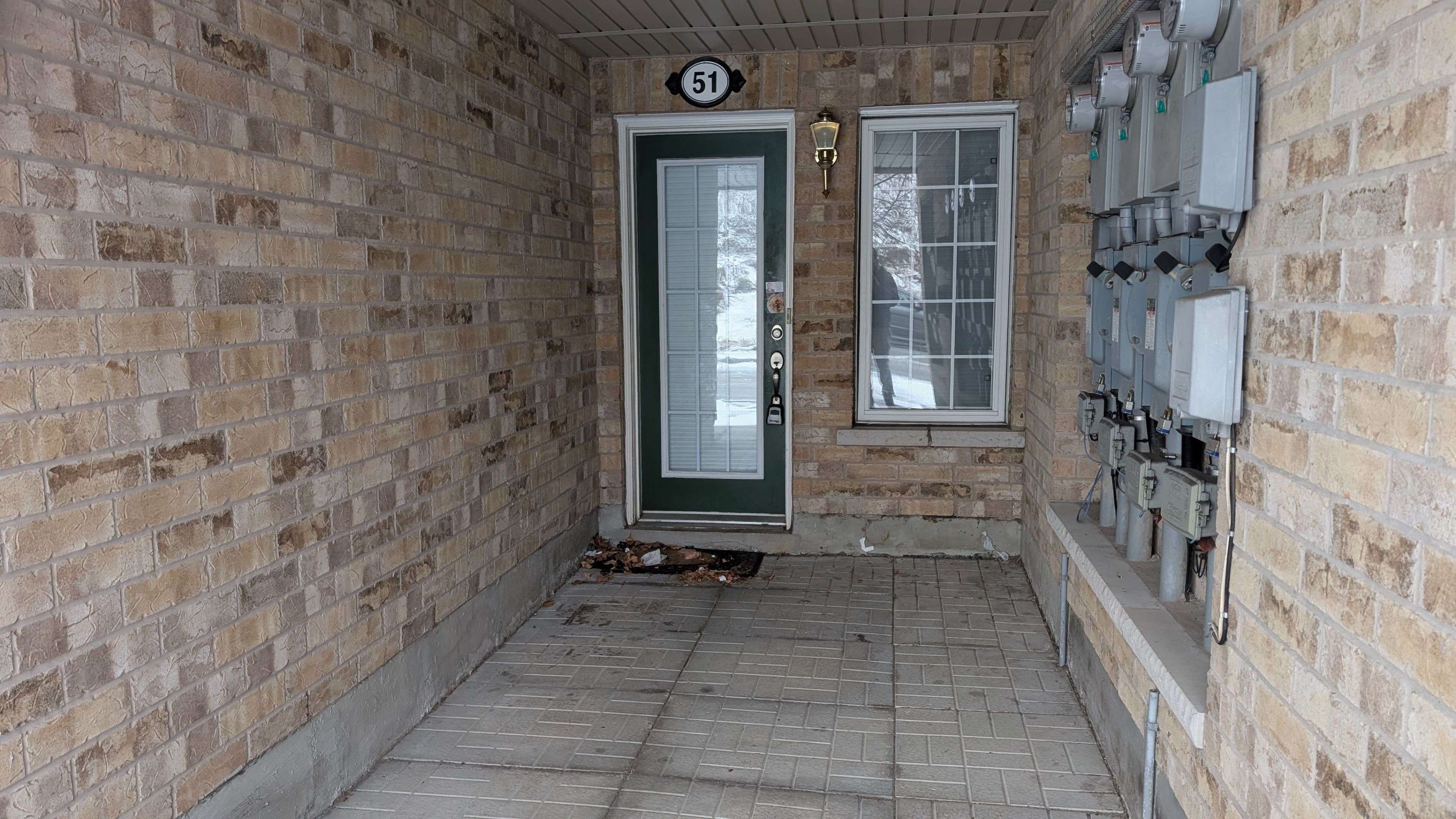 Toronto E11, ON M1B 6J9,42 Pinery TRL #51