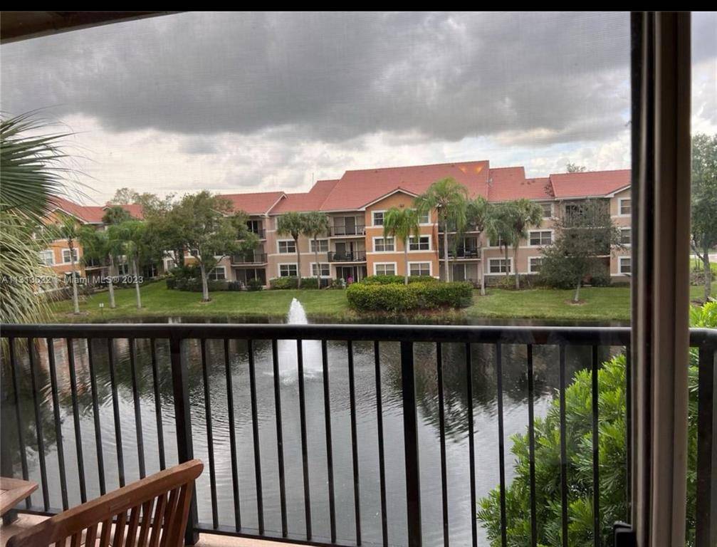 Coral Springs, FL 33067,9055 Wiles Rd #304