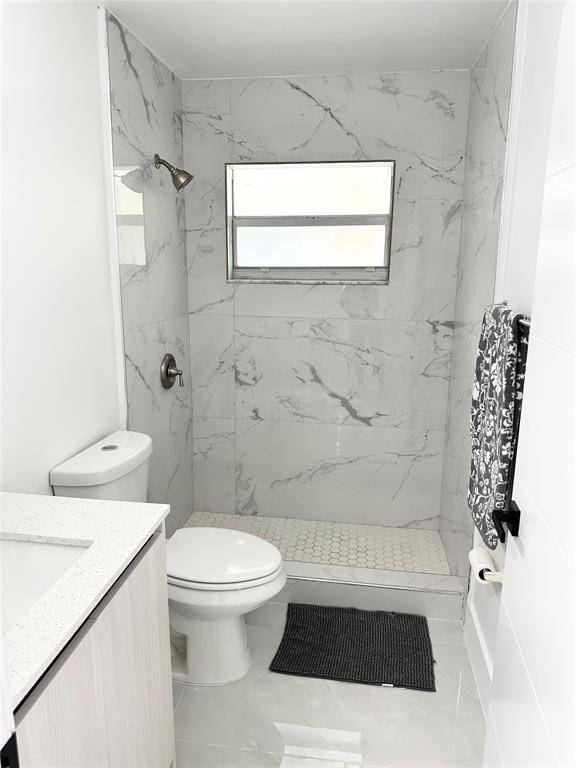 Hollywood, FL 33020,2508 Mckinley St