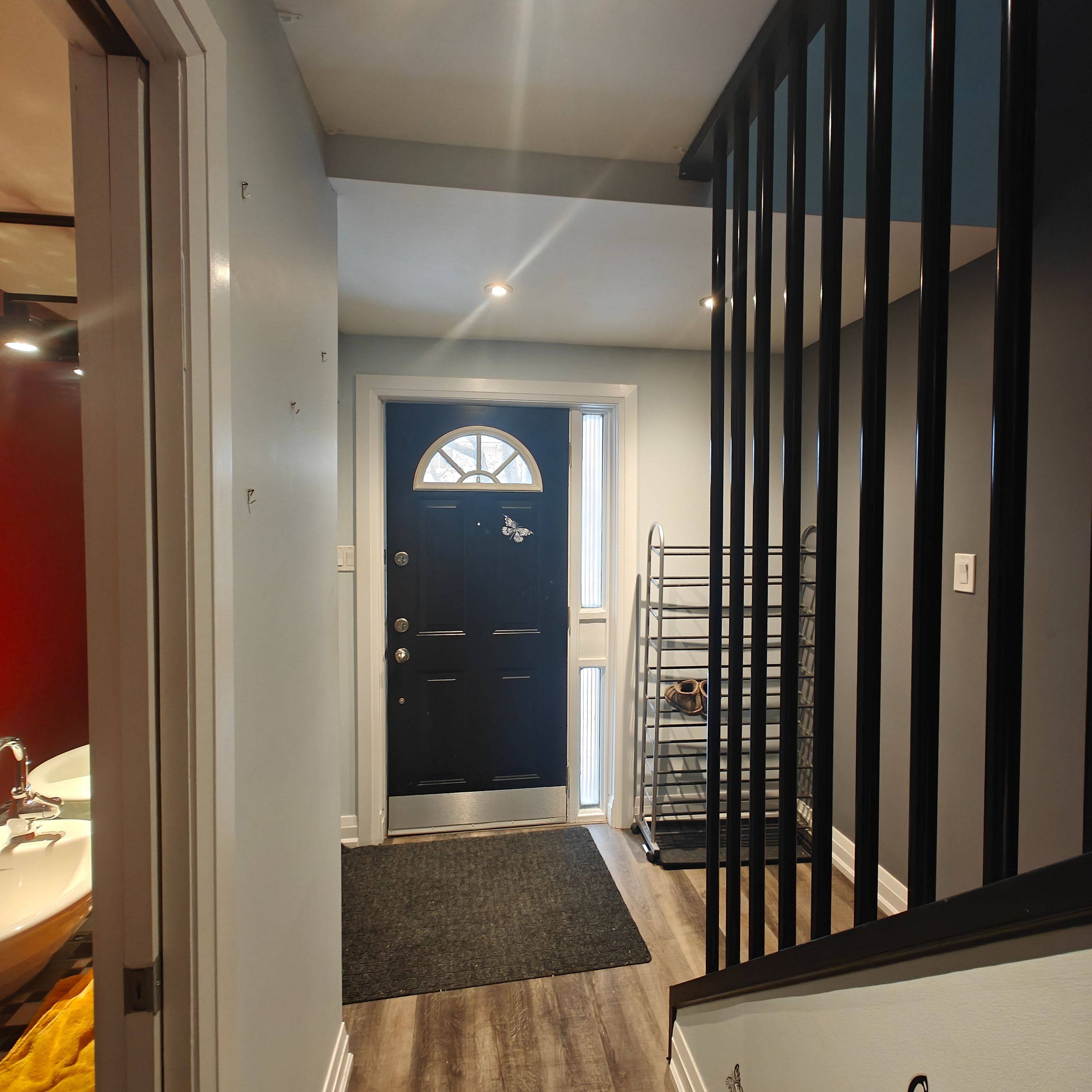 Mississauga, ON L5A 1Y7,215 Mississauga VLY #131