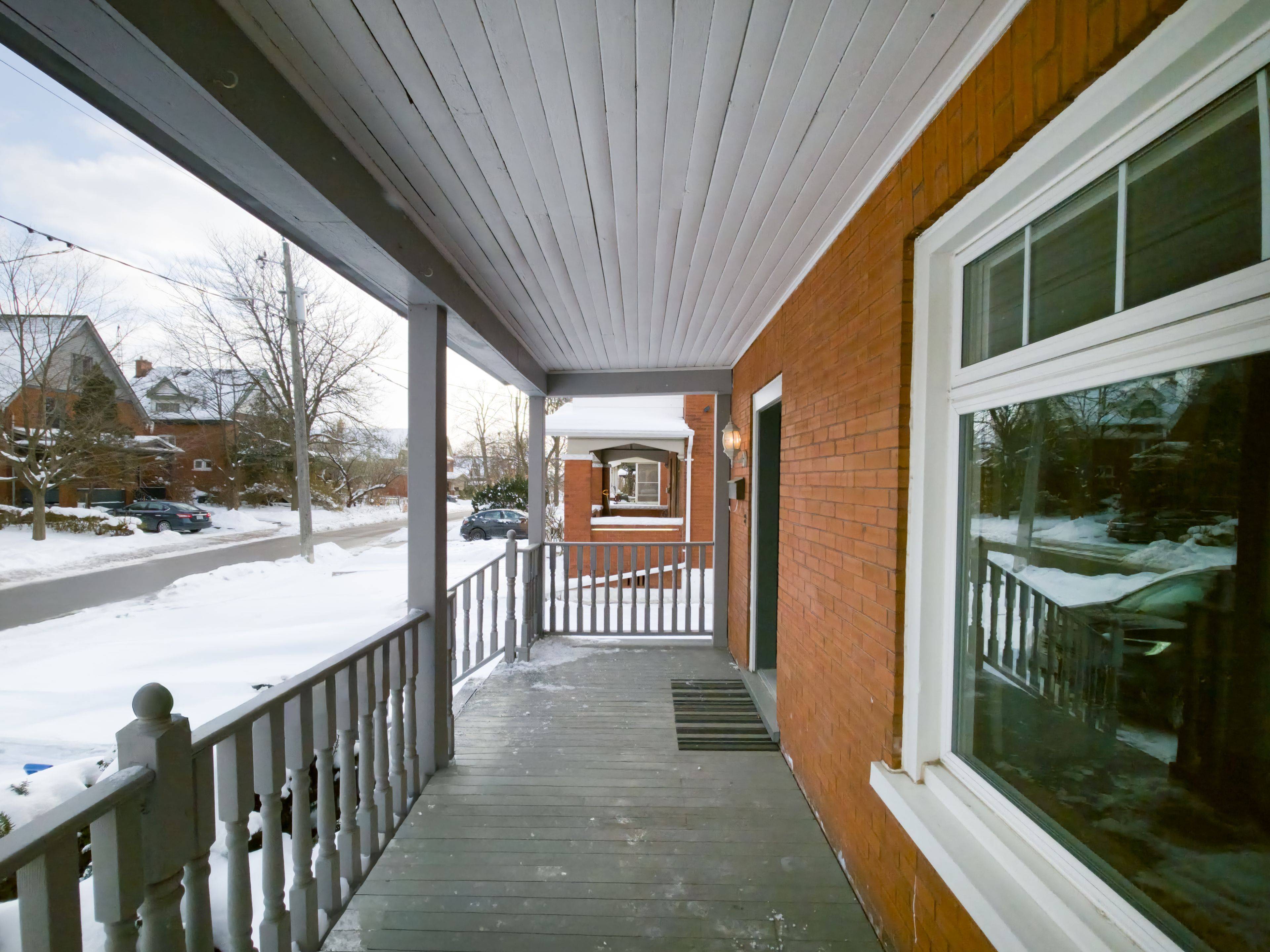 Kitchener, ON N2H 3C3,58 Pandora AVE N