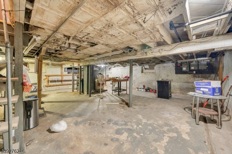 Rahway City, NJ 07065,244 W Scott Ave